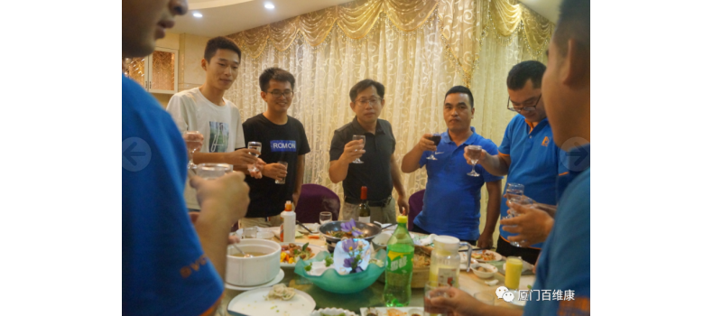 2020年中公司特色活動：會餅博狀元、舉杯共聚首、歌唱好生活